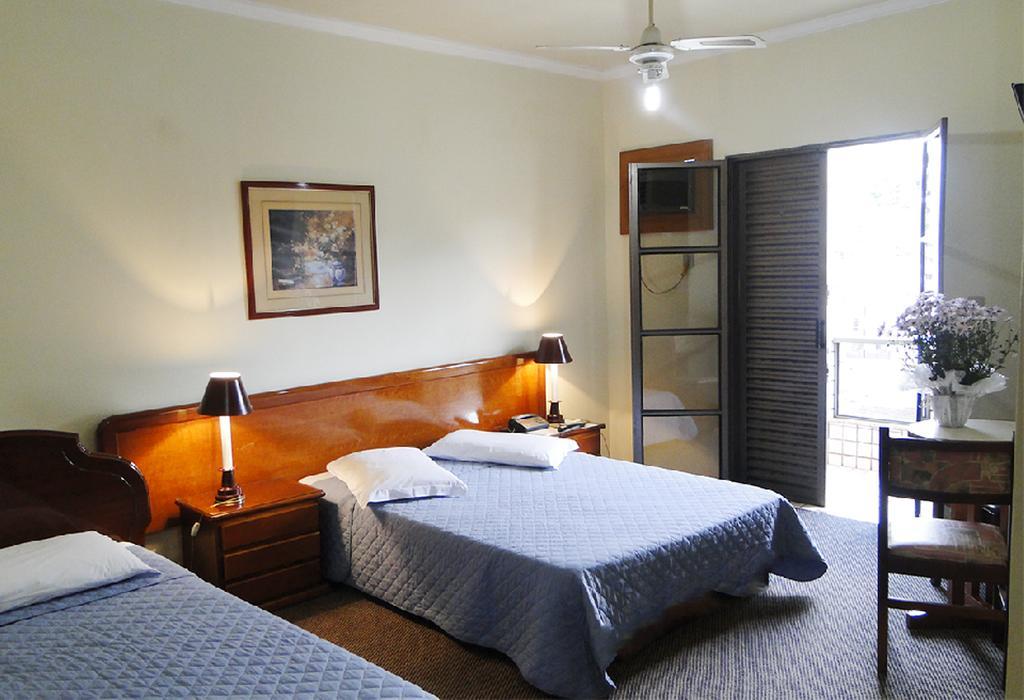 Hotel Lopes Caxambu Quarto foto