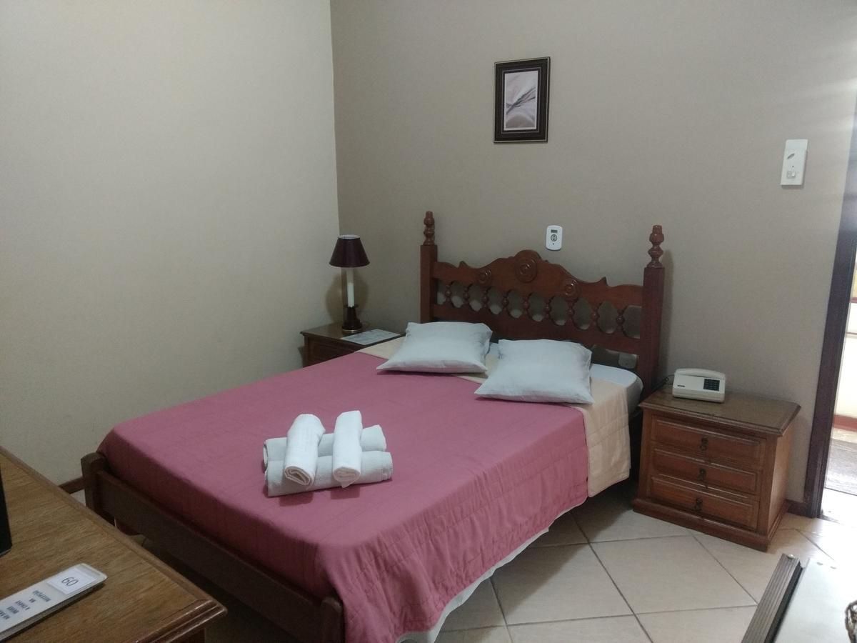 Hotel Lopes Caxambu Quarto foto